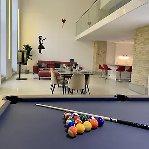 Apartment Loft With Pool Table, Kitchen Island & Gallery, Berlin